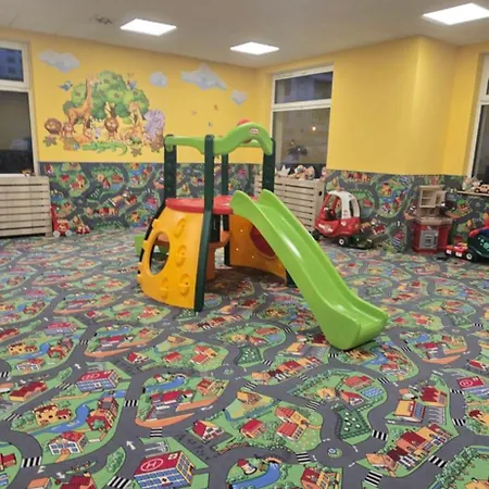 דירה Airport & Stadion Premium 24h