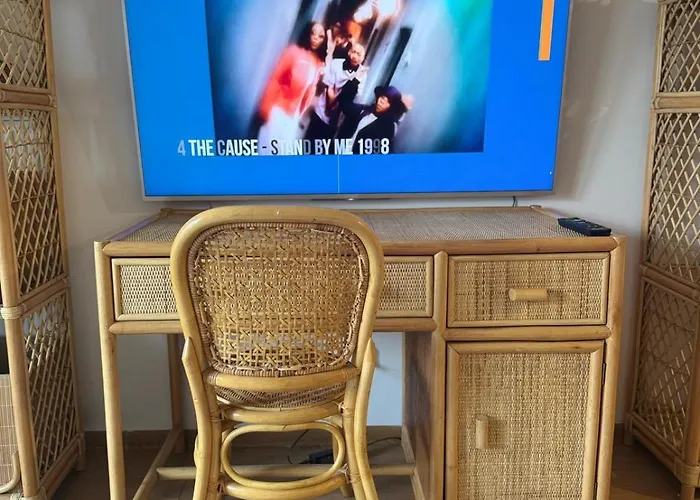 דירה Airport & Stadion Premium 24h